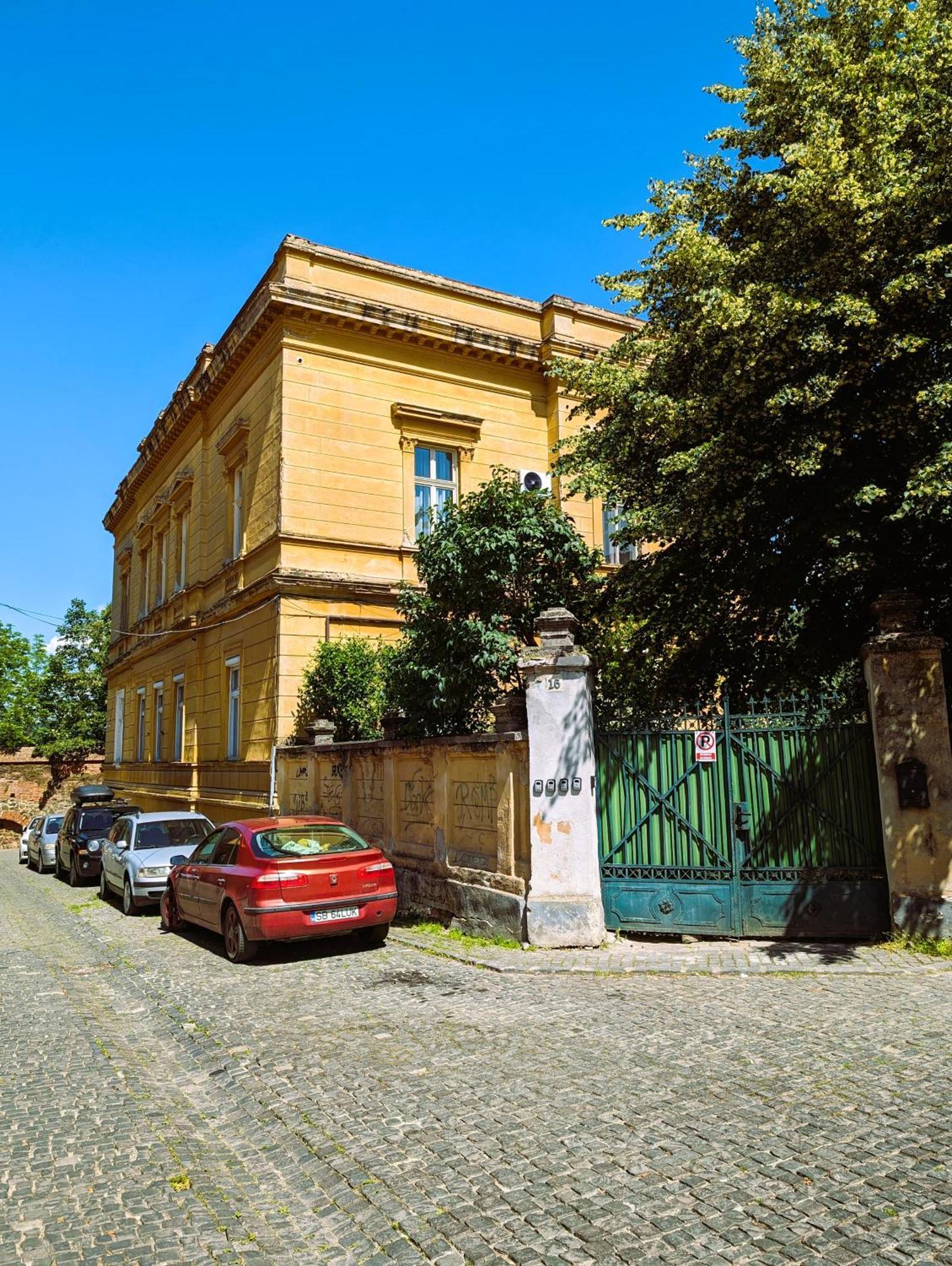 Apartment In Historic Center, Quiet Area, Ac Σίμπιου Εξωτερικό φωτογραφία